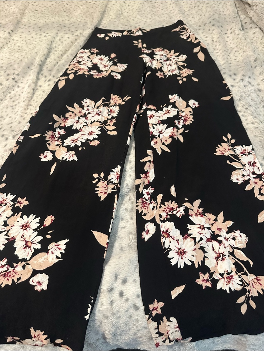Dynamite Black Wide Leg Pants with Blush Floral
